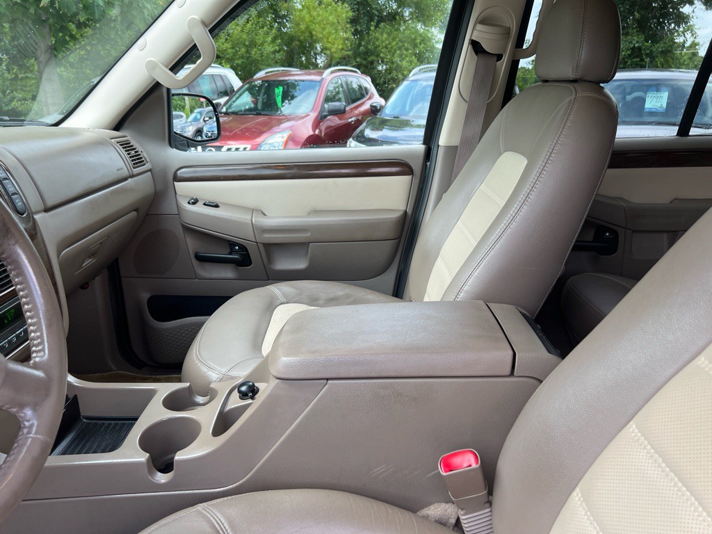 2003 Ford Explorer Image 14