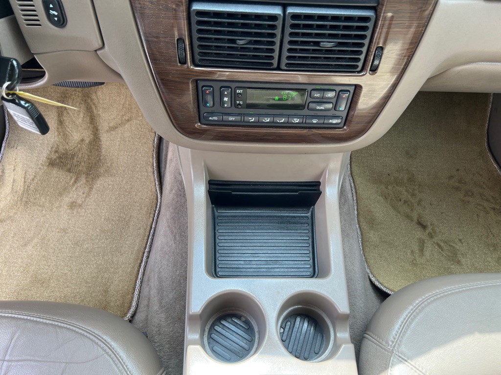 2003 Ford Explorer Image 17