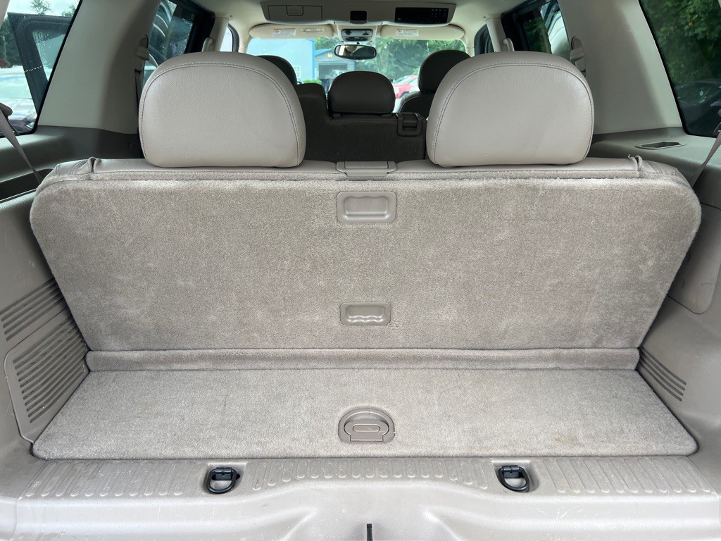 2003 Ford Explorer Image 24