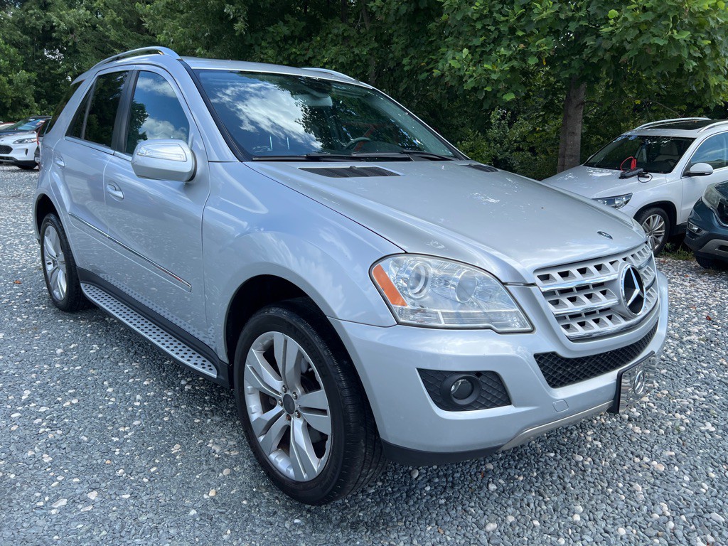 2010 Mercedes-Benz M-Class Image 7