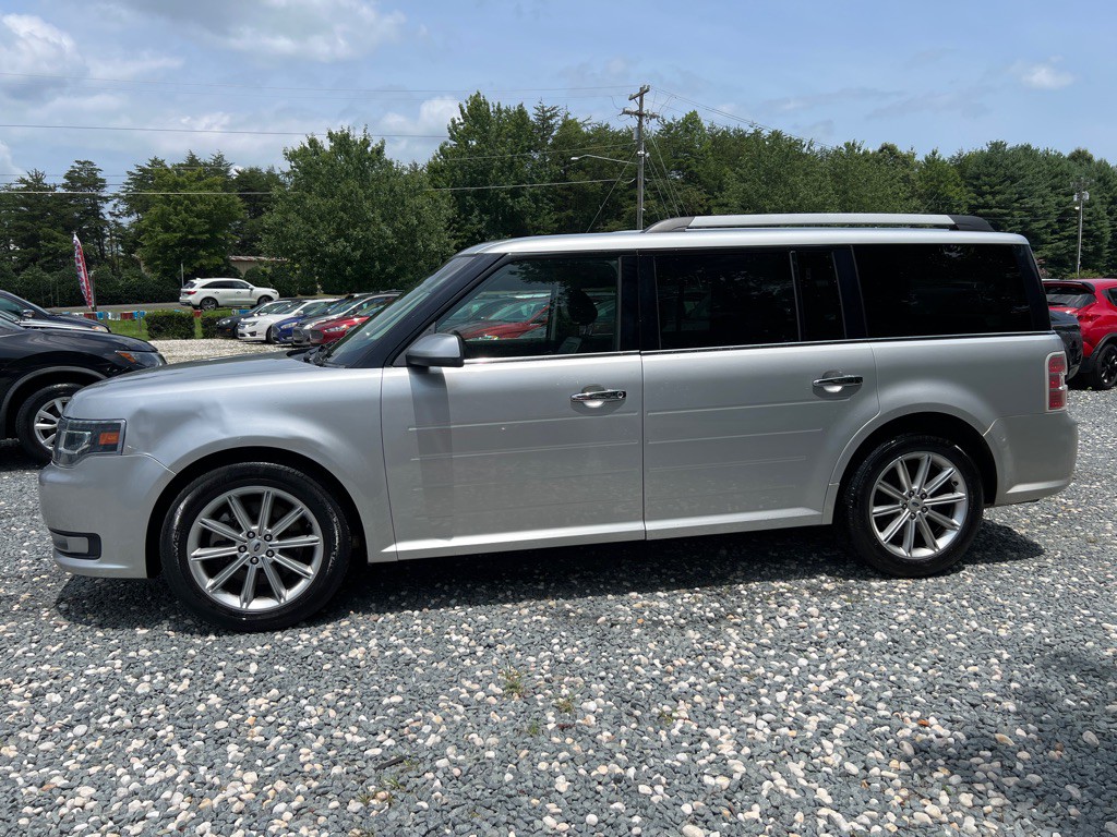 2016 Ford Flex Image 2