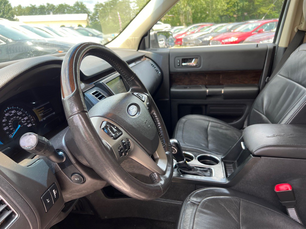 2016 Ford Flex Image 12