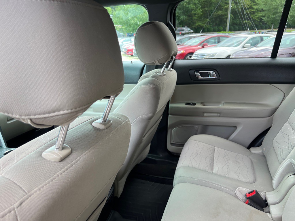 2013 Ford Explorer Image 18