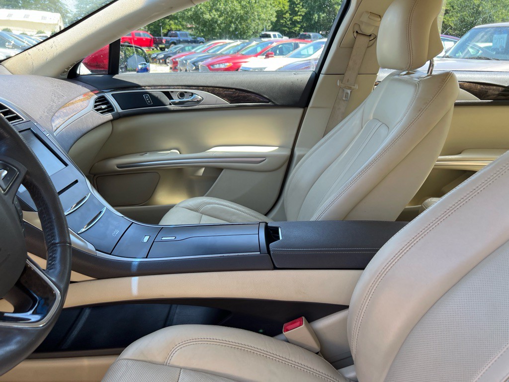 2013 Lincoln MKZ Image 13
