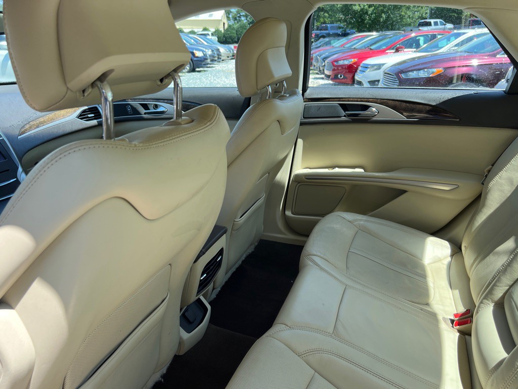 2013 Lincoln MKZ Image 19
