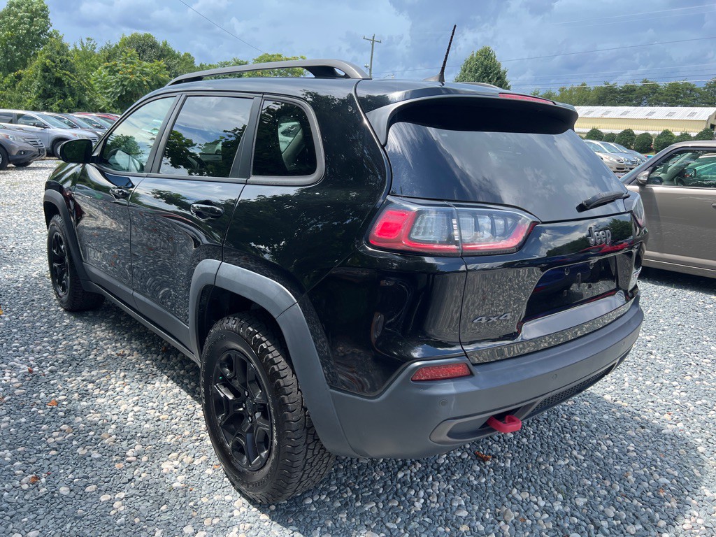 2019 Jeep Cherokee Image 3