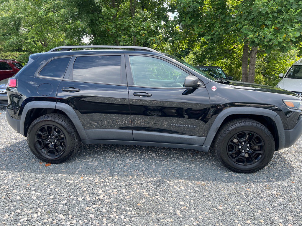 2019 Jeep Cherokee Image 6