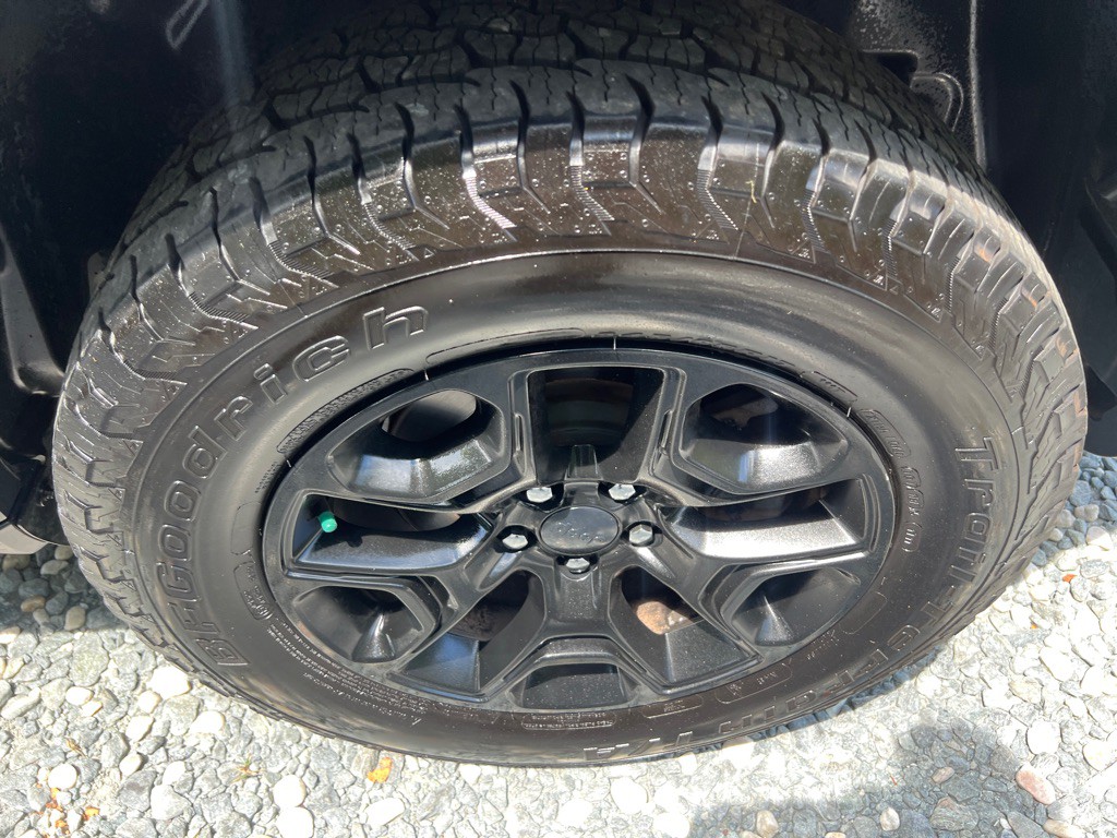 2019 Jeep Cherokee Image 10