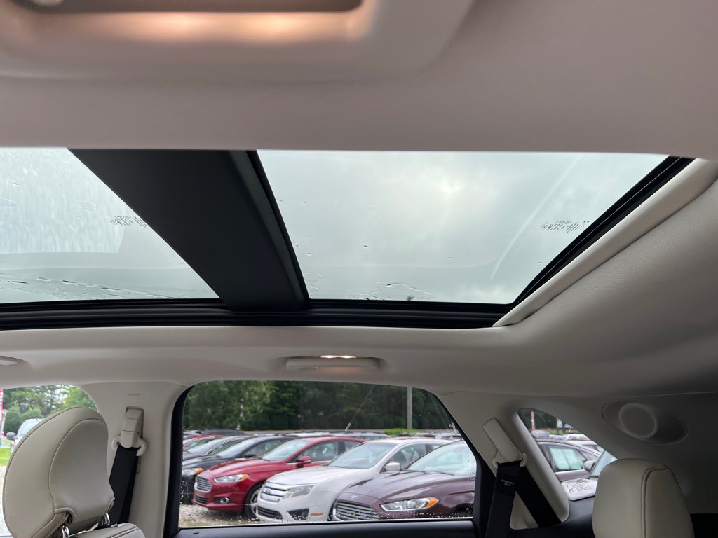 2016 Ford Edge Image 23