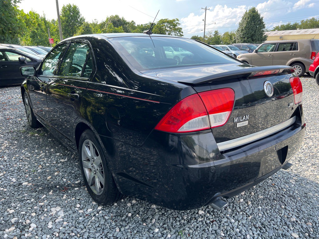 2010 Mercury Milan Image 3