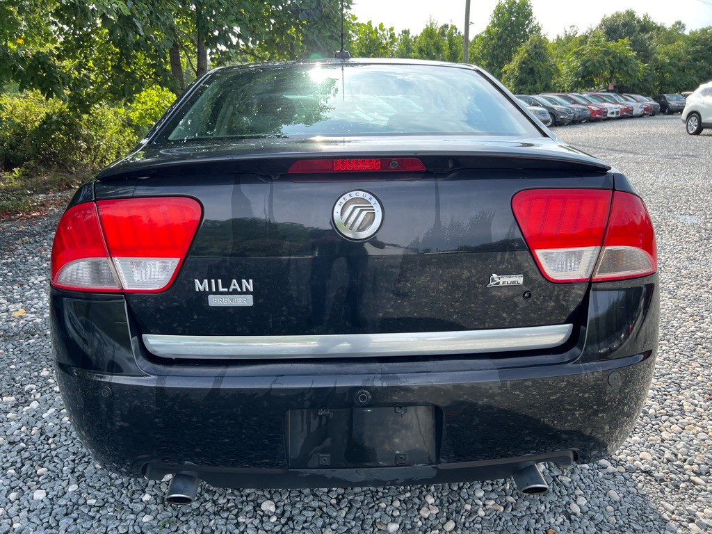 2010 Mercury Milan Image 4