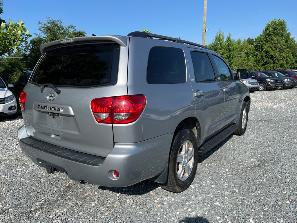 2011 Toyota Sequoia Image 5