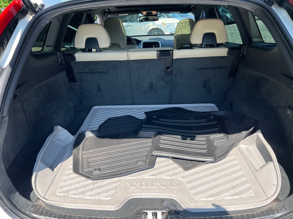 2015 Volvo XC60 Image 23