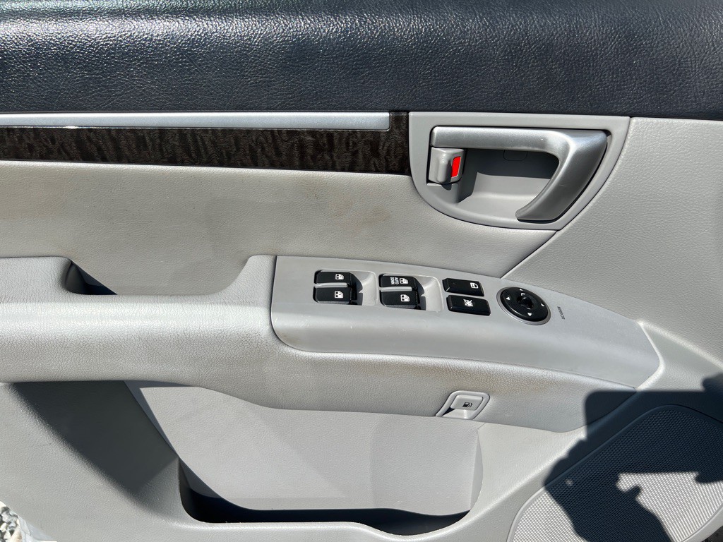 2007 Hyundai Santa Fe Image 10