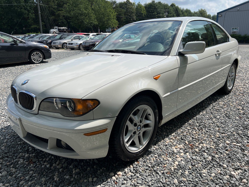2004 BMW 3 Series Image 1