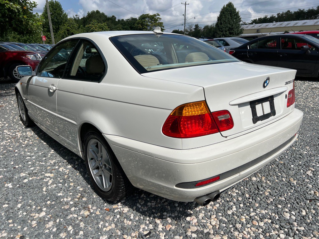 2004 BMW 3 Series Image 3