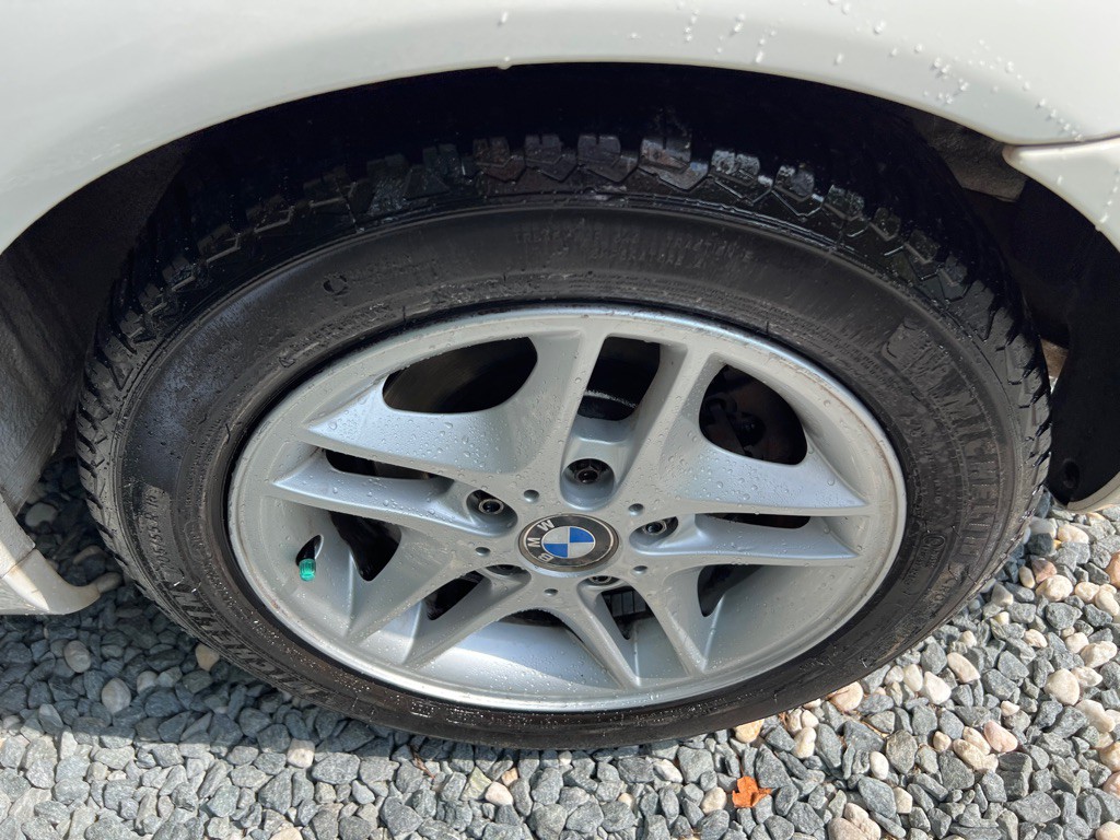2004 BMW 3 Series Image 10