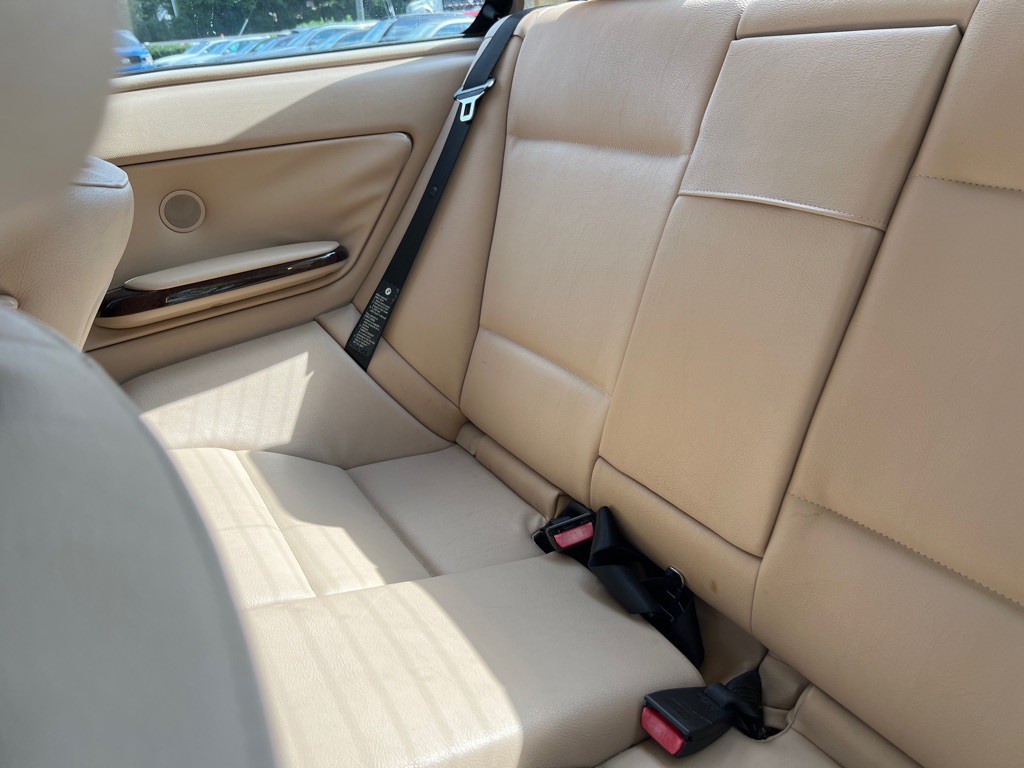 2004 BMW 3 Series Image 20