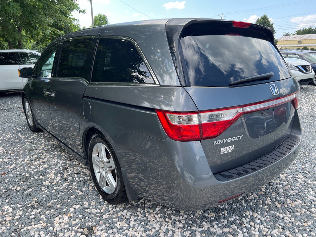 2011 Honda Odyssey Image 3