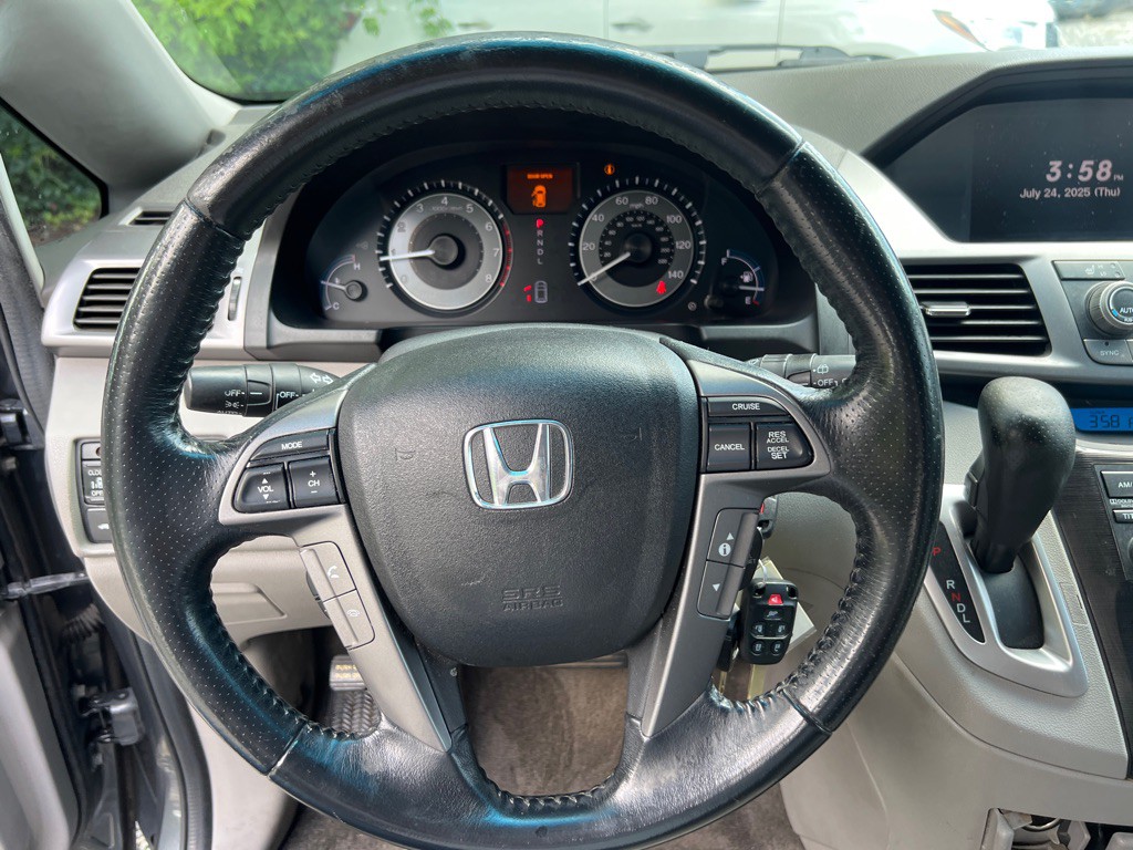 2011 Honda Odyssey Image 15