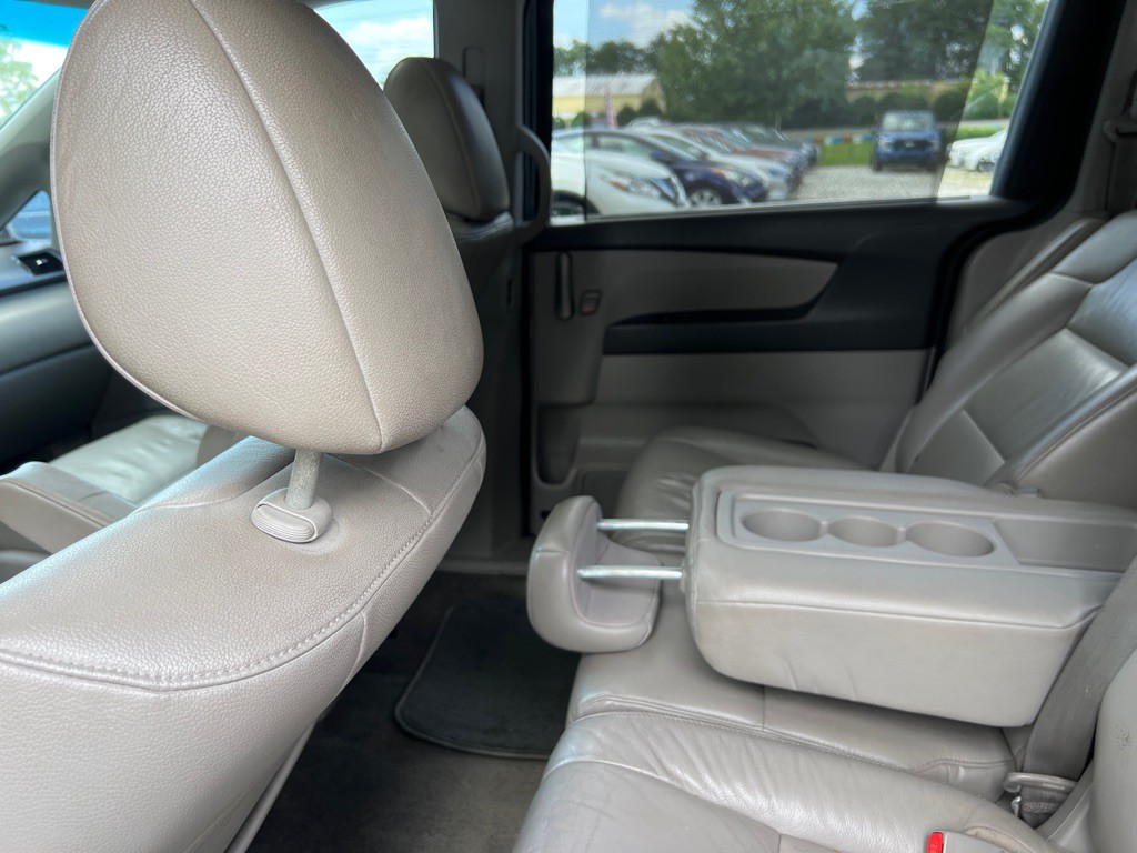 2011 Honda Odyssey Image 21
