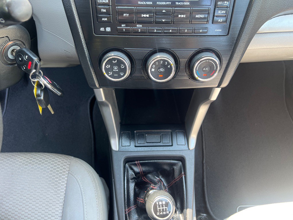 2014 Subaru Forester Image 16