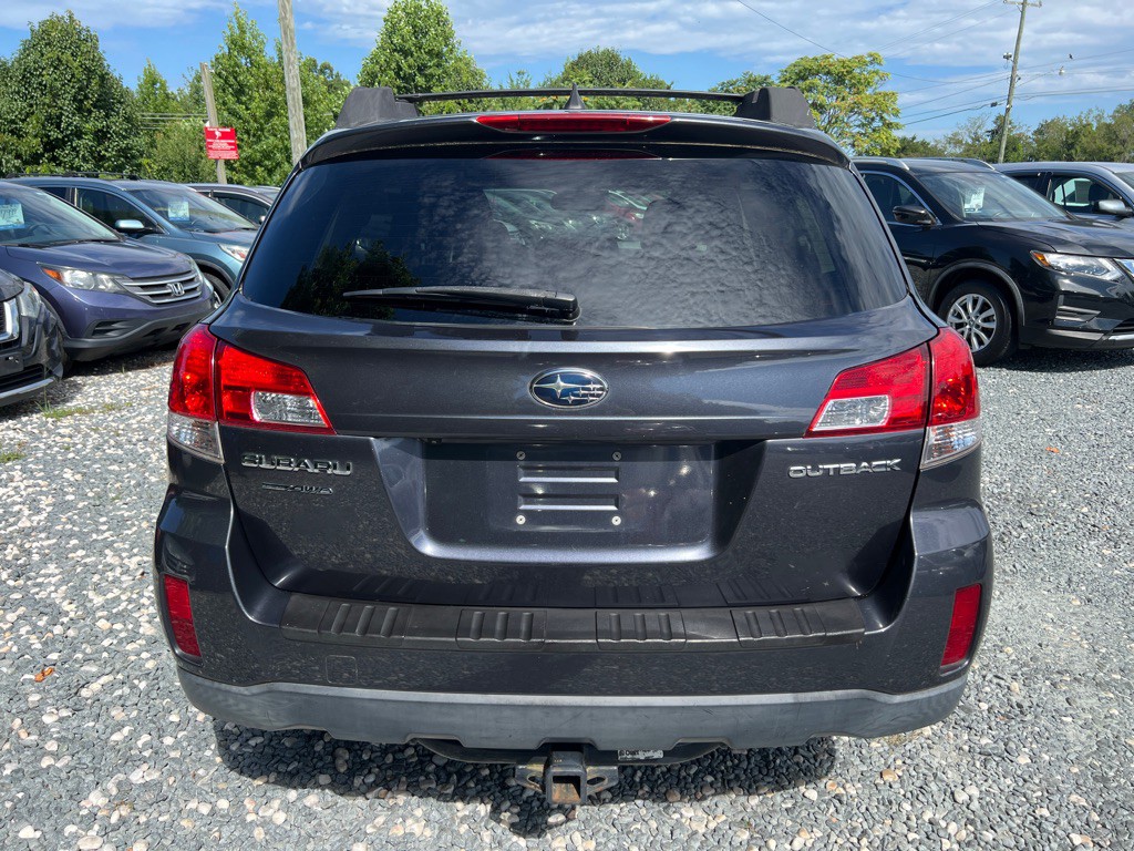 2013 Subaru Outback Image 4