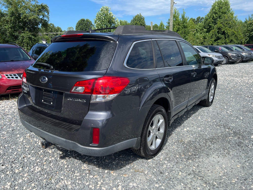 2013 Subaru Outback Image 5