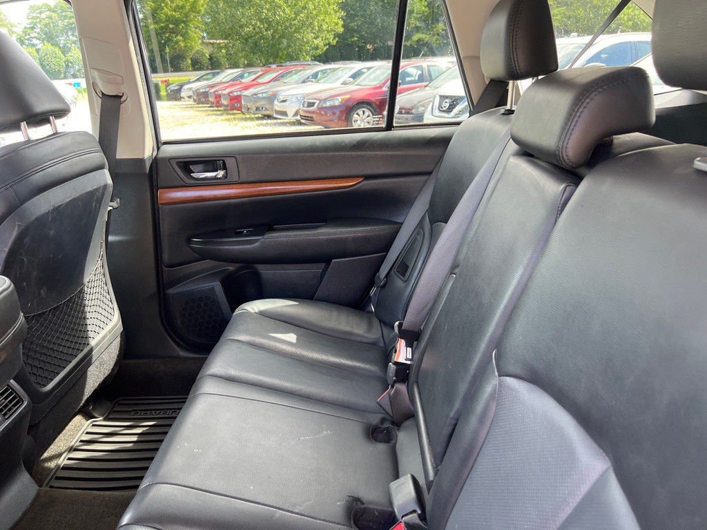 2013 Subaru Outback Image 22