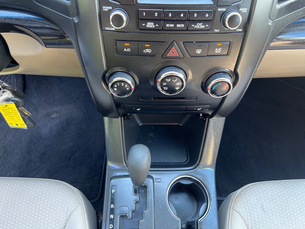 2011 Kia Sorento Image 16