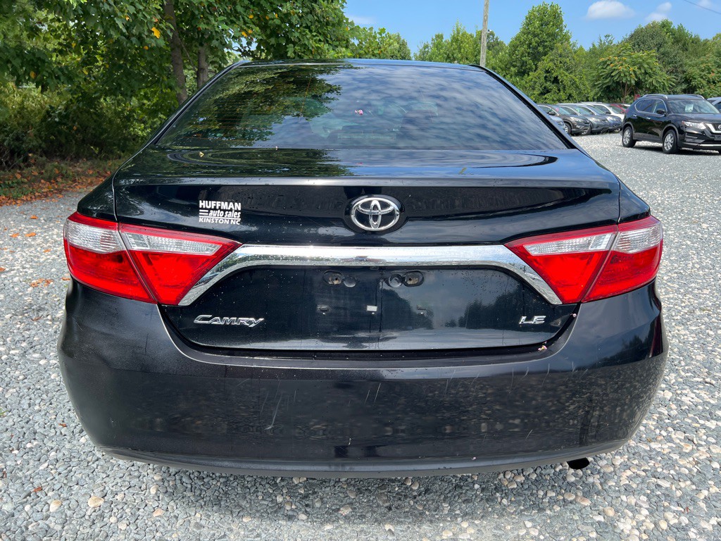 2016 Toyota Camry Image 4