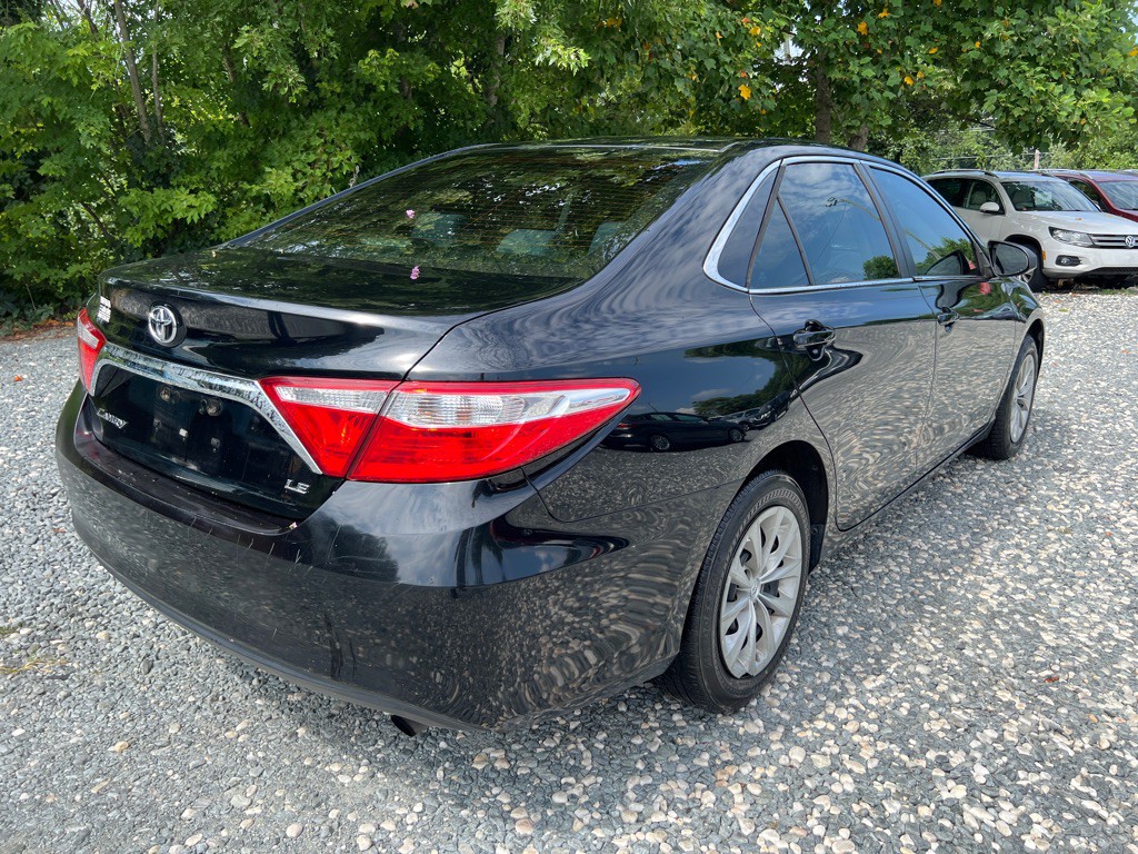 2016 Toyota Camry Image 5