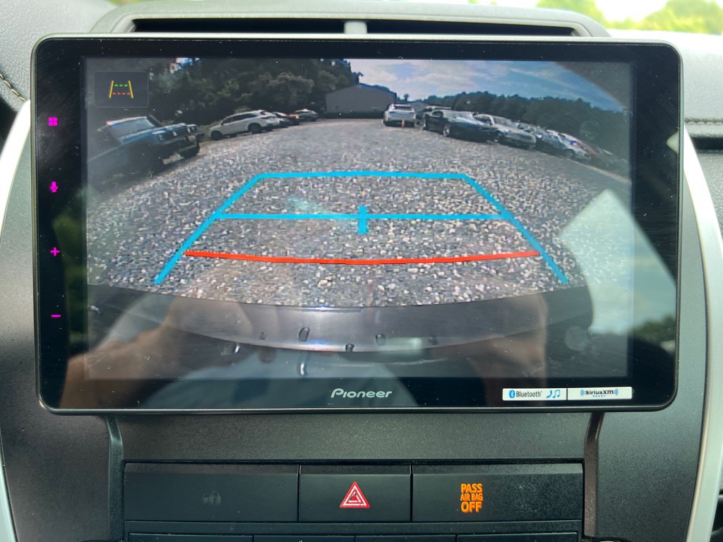 2016 Toyota Camry Image 18
