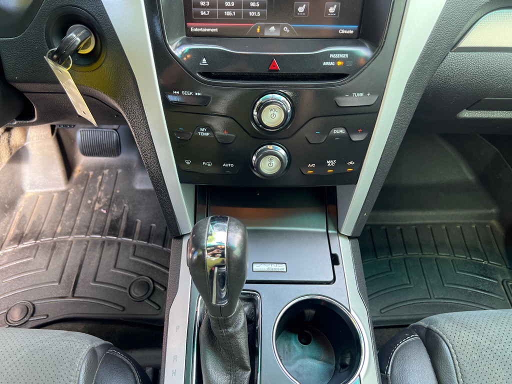 2015 Ford Explorer Image 17