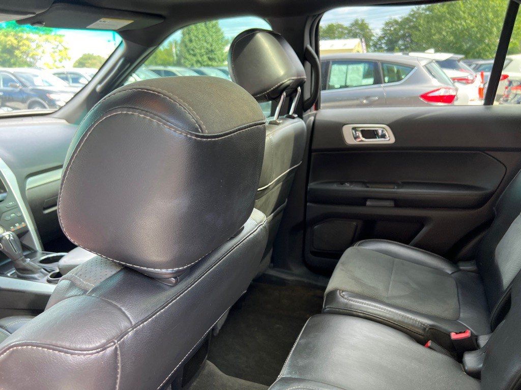 2015 Ford Explorer Image 21