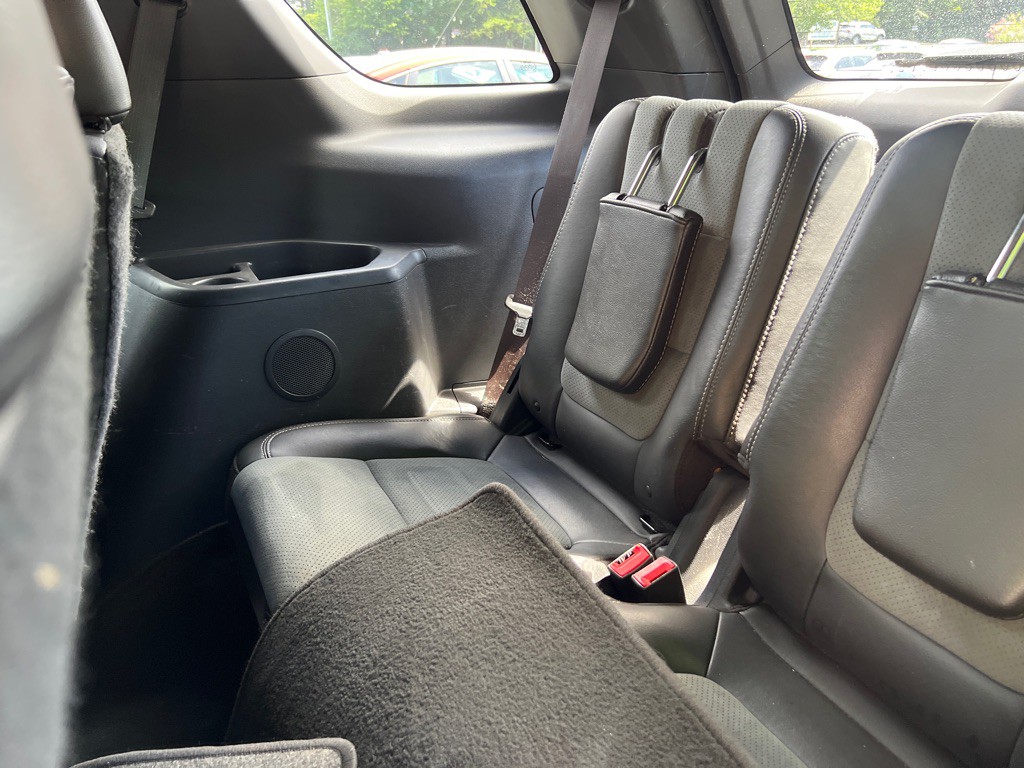 2015 Ford Explorer Image 23