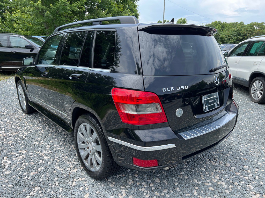 2010 Mercedes-Benz GLK-Class Image 3