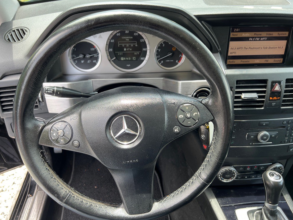 2010 Mercedes-Benz GLK-Class Image 15