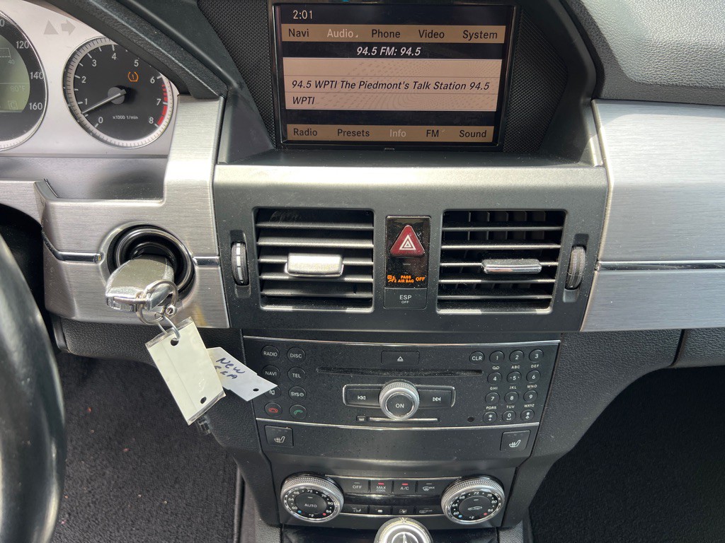 2010 Mercedes-Benz GLK-Class Image 16