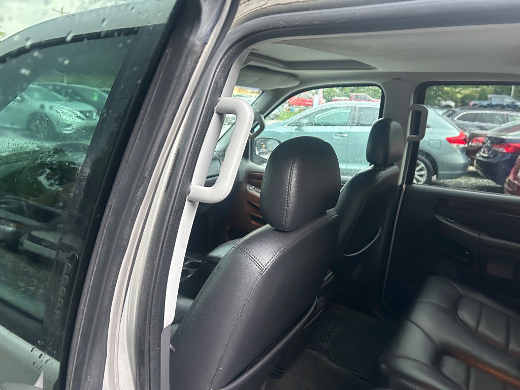 2005 Ford Explorer Image 21
