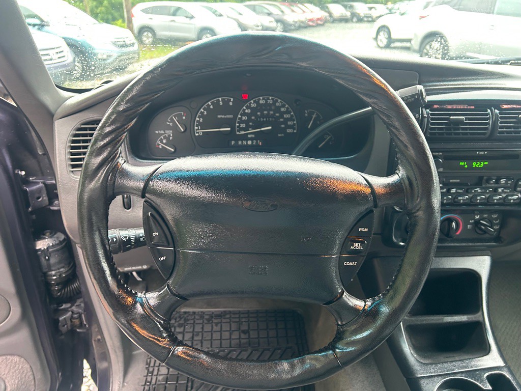 1999 Ford Explorer Image 14