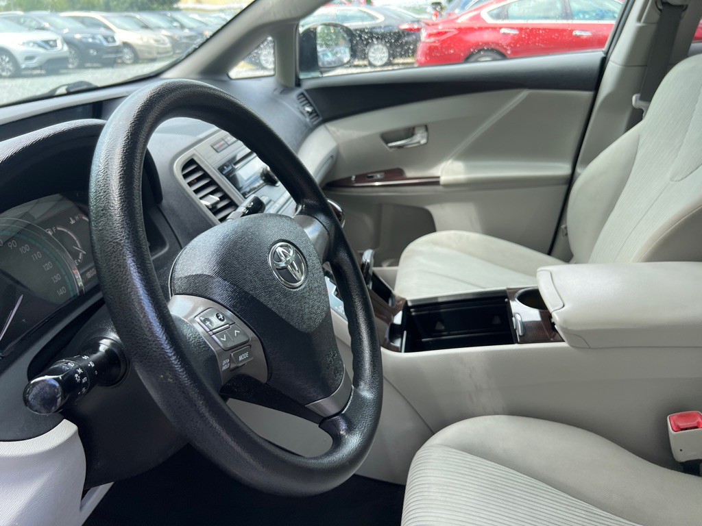 2009 Toyota Venza Image 12