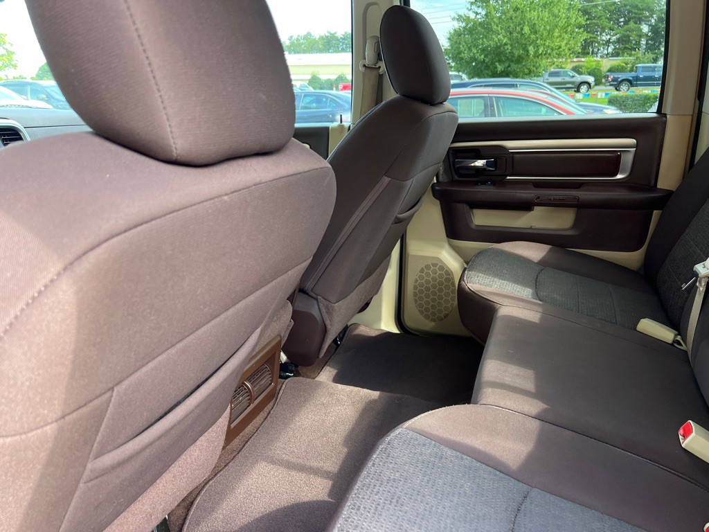 2016 RAM 1500 Image 19
