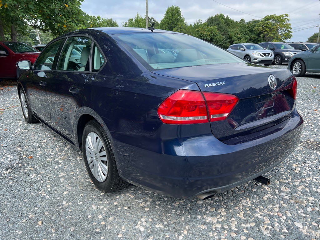 2014 Volkswagen Passat Image 3