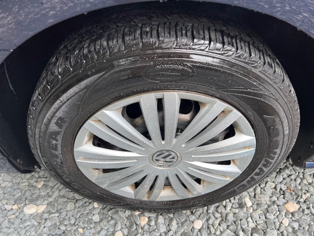 2014 Volkswagen Passat Image 9