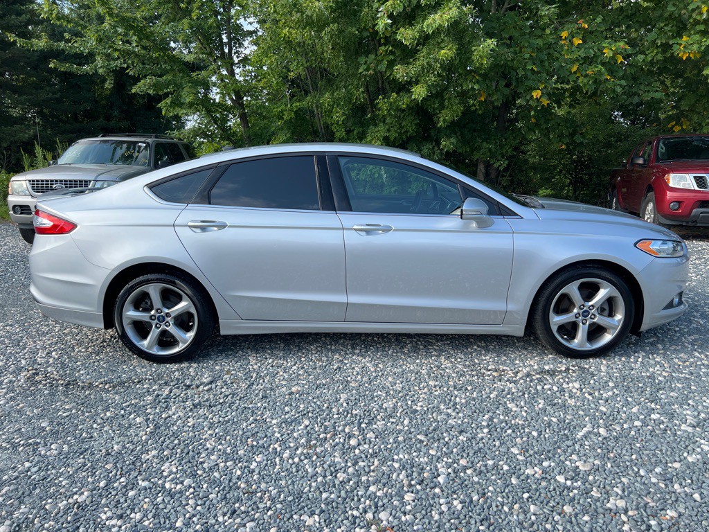 2016 Ford Fusion Image 6