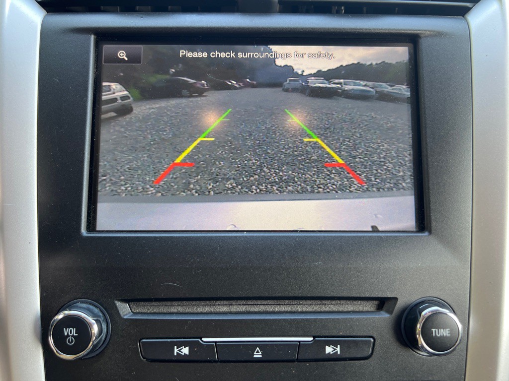 2016 Ford Fusion Image 18