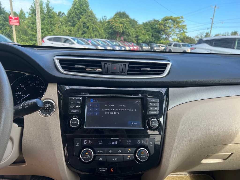 2015 Nissan Rogue Image 15
