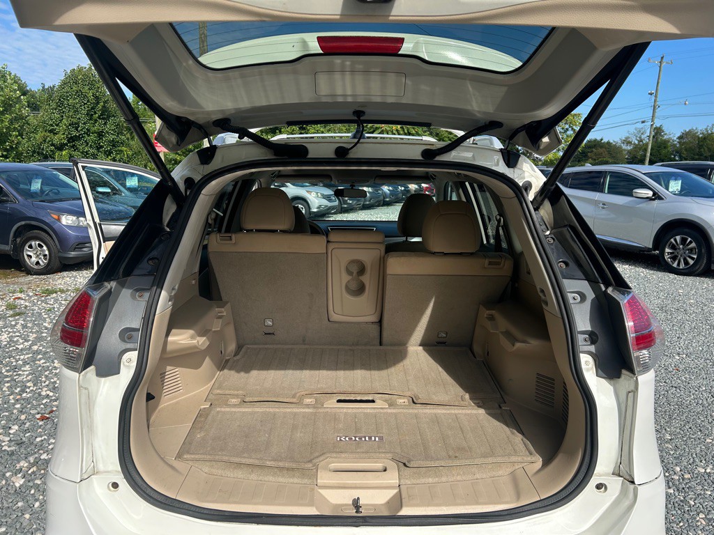 2015 Nissan Rogue Image 23