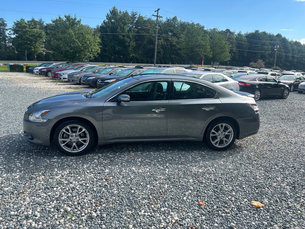 2014 Nissan Maxima Image 2